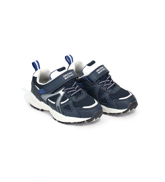 LIGHTWEIGHT ECO-LEATHER SNEAKERS