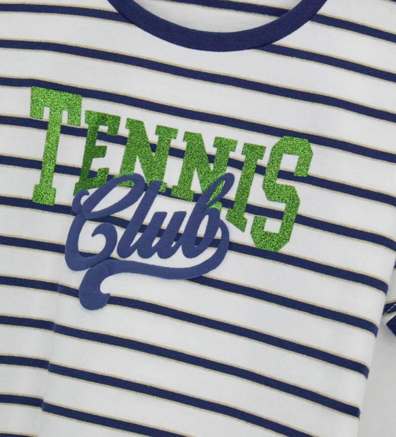 Girl - T-shirt with embossed print