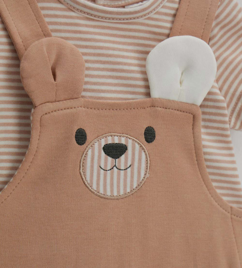 Newborn - Sweater and overalls set